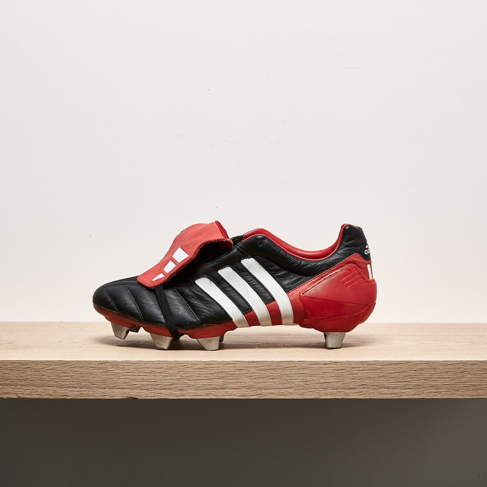 Closer Look Adidas Predator Mania 2002 Football Boots Footy
